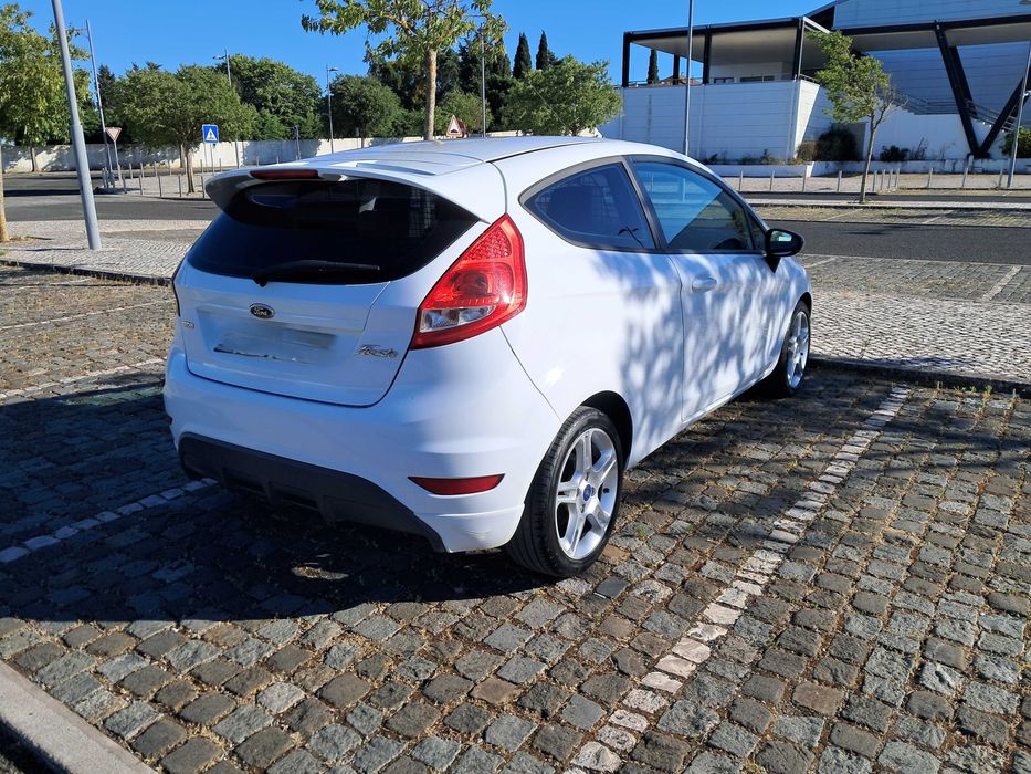 Ford Fiesta Comercial 1.6 TDCi Sport 95cv (2011) | 129k km | Selo Antigo (35€)