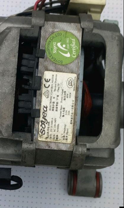 Двигатель стиральной машины.