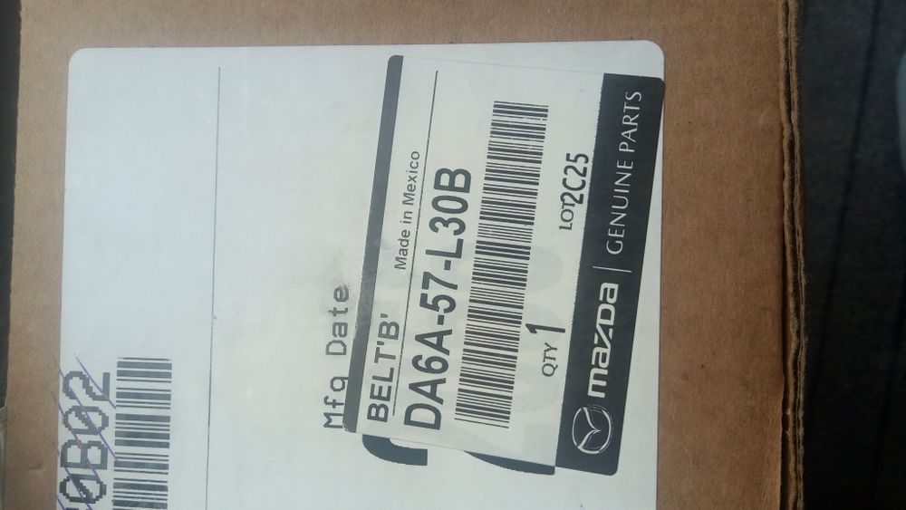 Pre tensor cinto direito Mazda 2