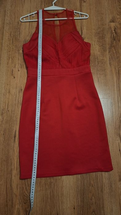 Sukienka czerwona 38
