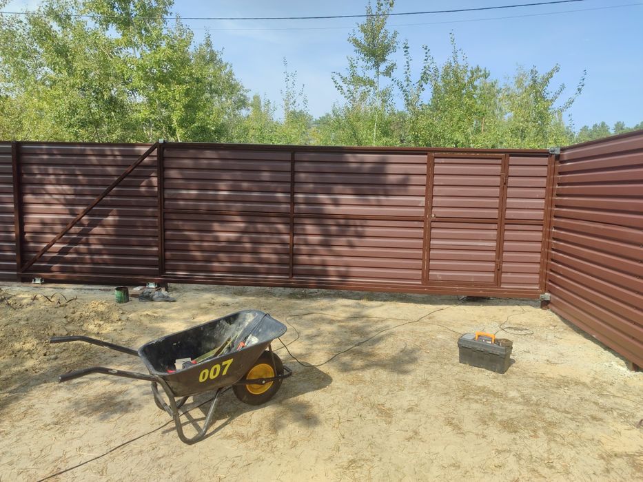 Розпашні,відкатні та гаражні ворота з автоматикою та без