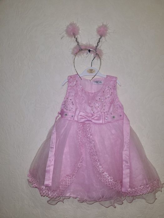 Нарядное бальное платье белое розовое 9-18 месяцев