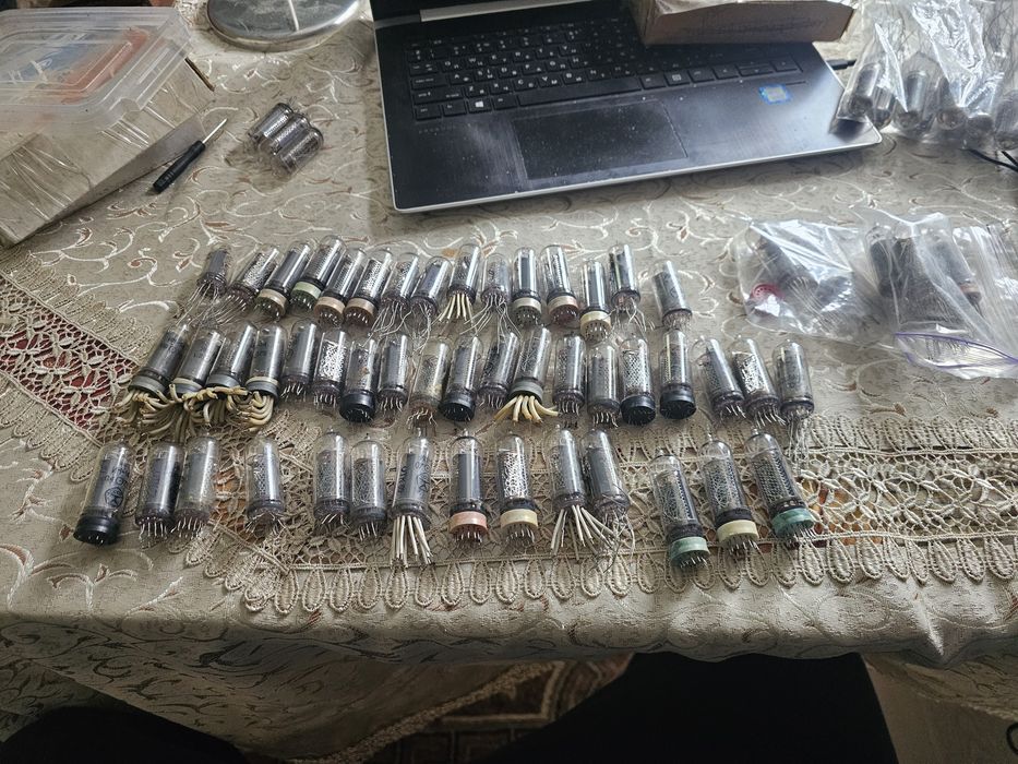 Газорозрядні індикатори  ин