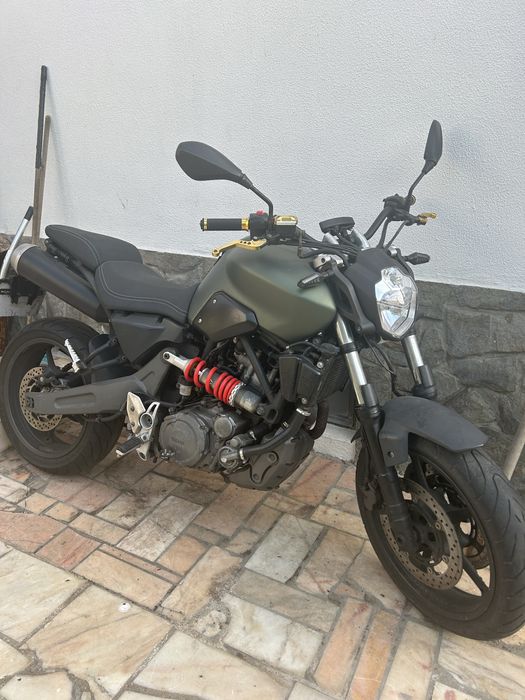 Moto Yamaha Mt03