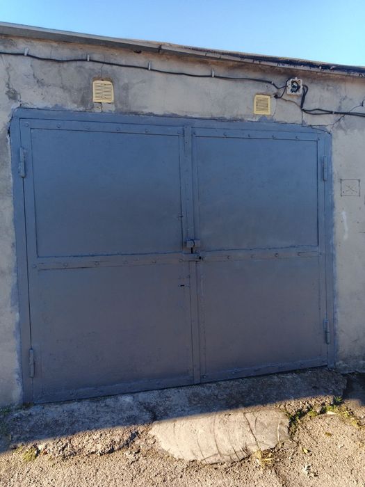 Продам гараж в кооперативі на Маяковського