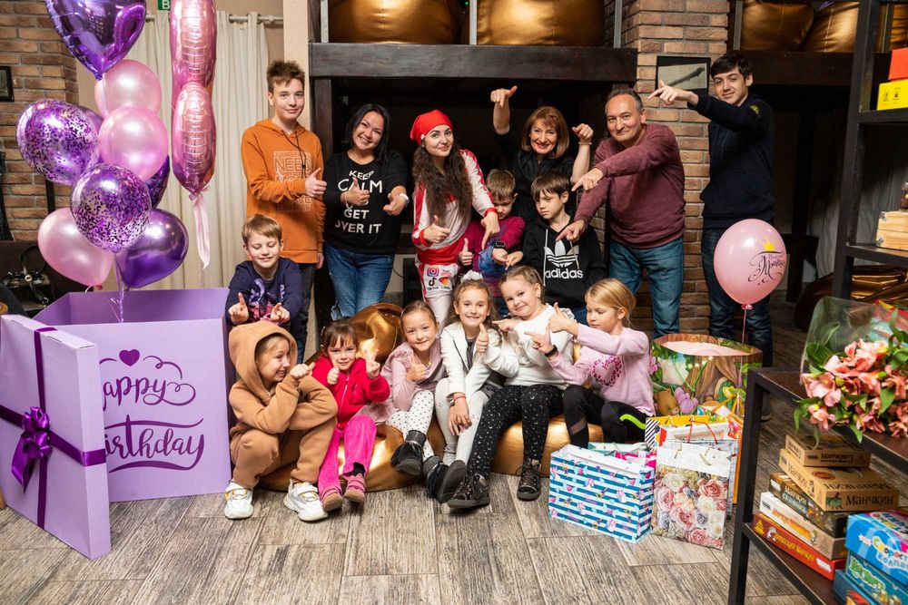 Аніматори, День народження, аквагрим, дитяче свято, піньята, фотограф