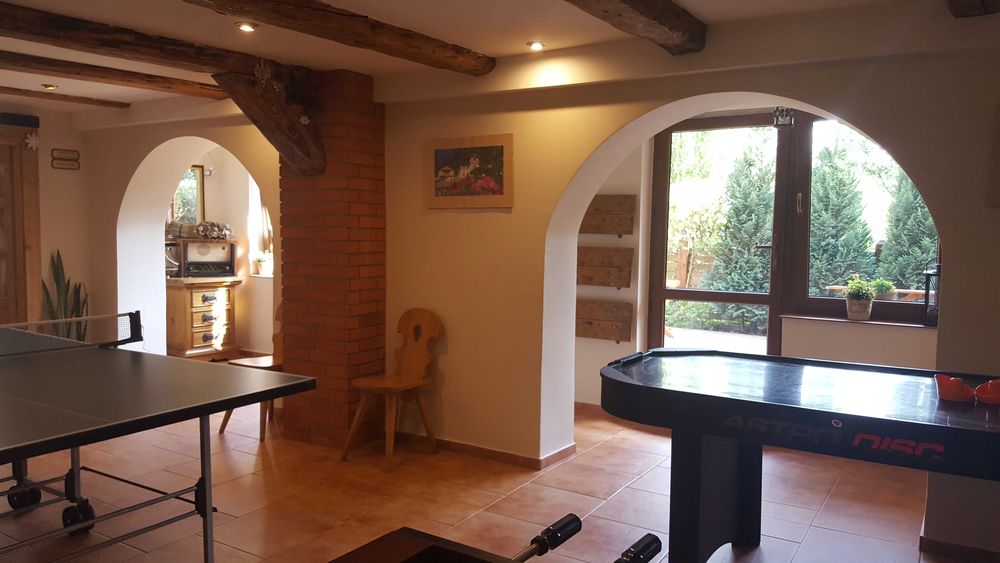 Dom na wyłączność dla min:18 os/sala kominkowa i zaplecze rekreacyjne