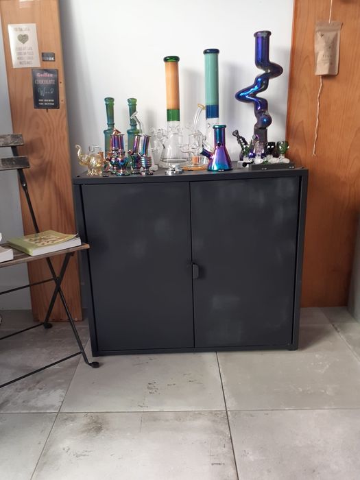 4 Estantes IKEA pretas de metal estilo industrial