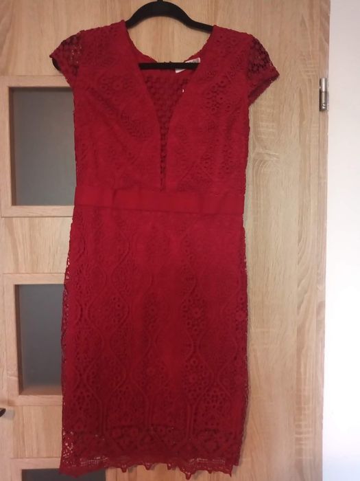 Sukienka koronkowa