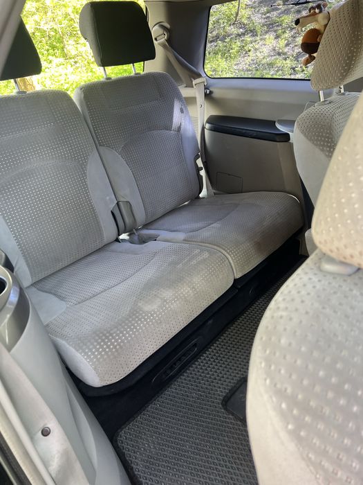 Mitsubishi Grandis 2,4 газ бензин автомат.