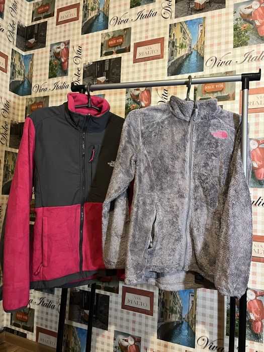 жіночий одяг , кофти, сукні, на дівчину