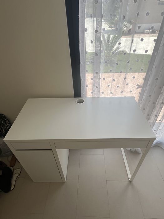 Secretária do IKEA