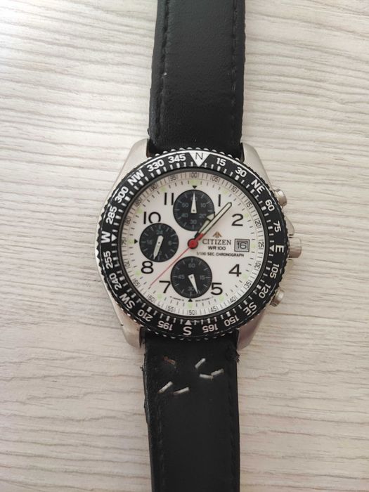 Наручний годинник q&q