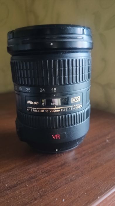 Фотооб`єктив Nikon af-s dx nikkor 18-200mm f/3,5-5,6g