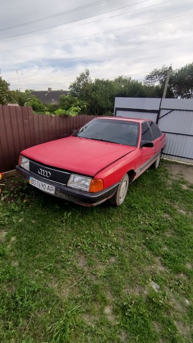 Авді 100 с3 2,0 бензин газ.