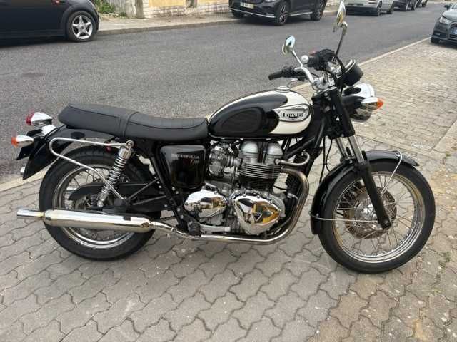 Triumph Boneville T100