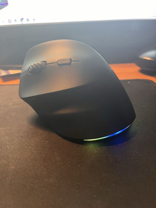 Myszka BLUESTORK Ergo-Lumi Left