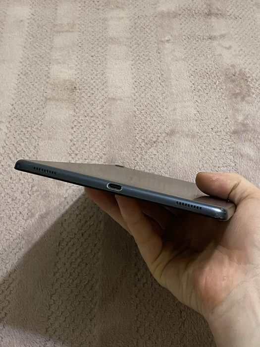 Планшет Samsung Galaxy Tab A 515 3/63gb