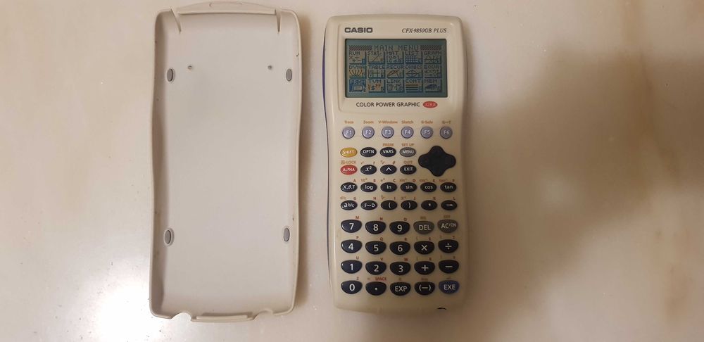 Calculadora Gráfica CASIO CFX-9850GB PLUS-WE