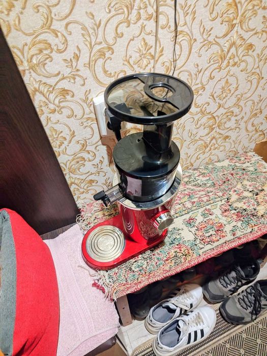 Продам соковижималку