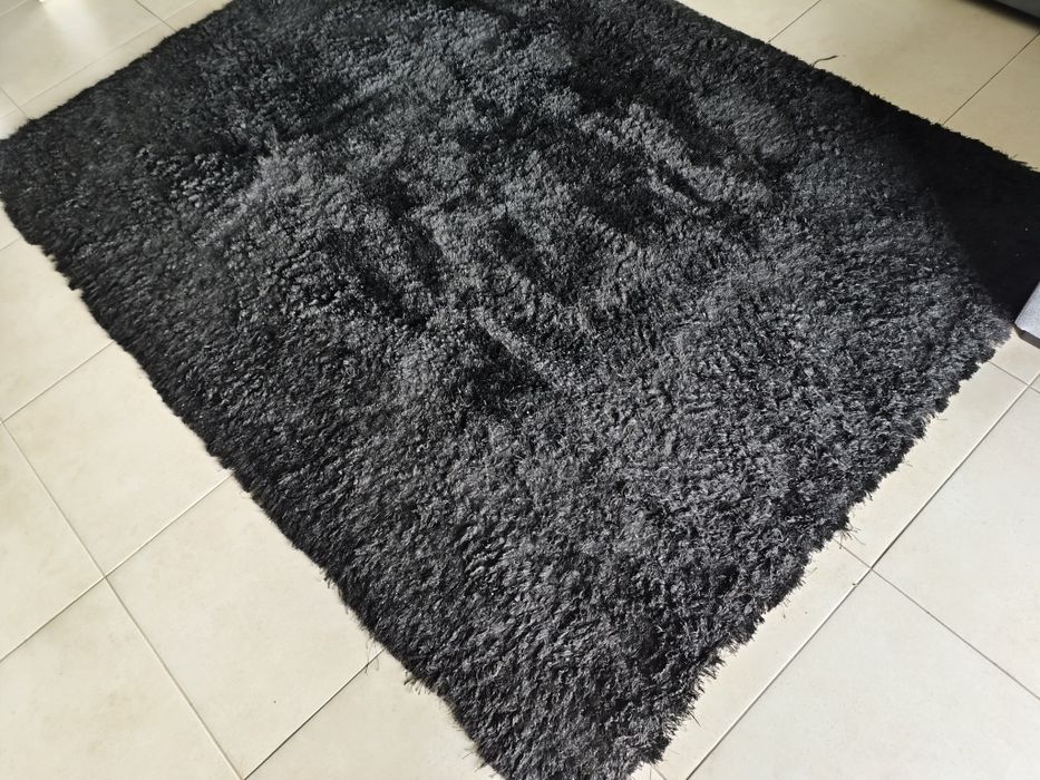 Vendo Carpete Sala Preta