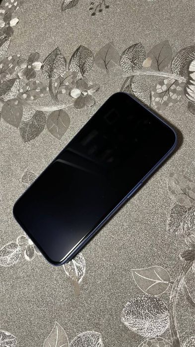 Продам Iphone 16 128