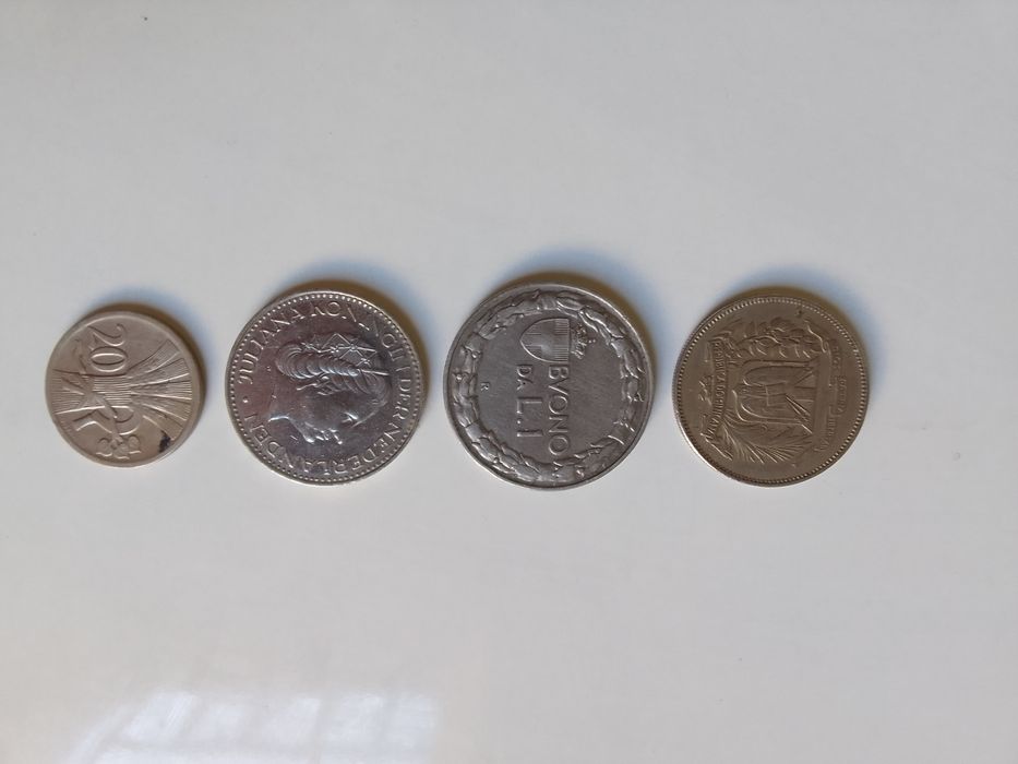 .Conjunto de 4 moedas 1974, 1924, 1968 e 1924