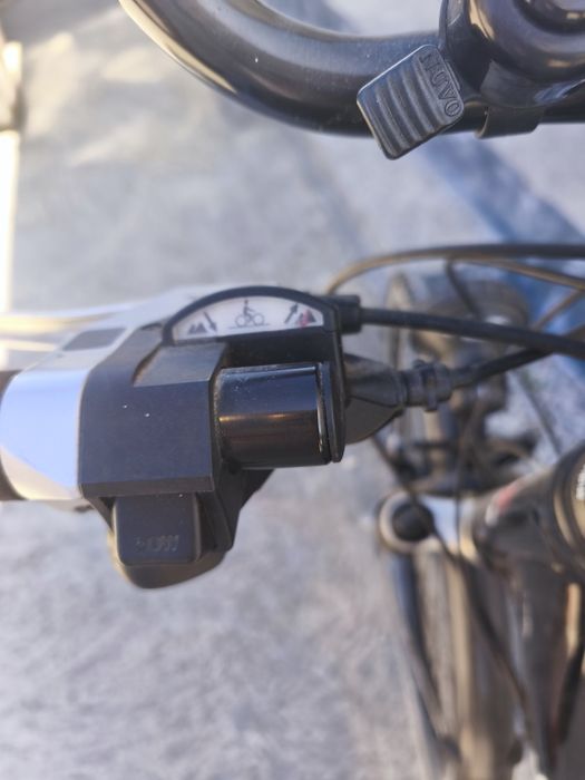 À venda: bicicleta de mulher