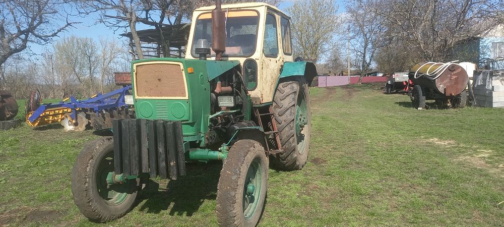 Продам трактор ЮМЗ