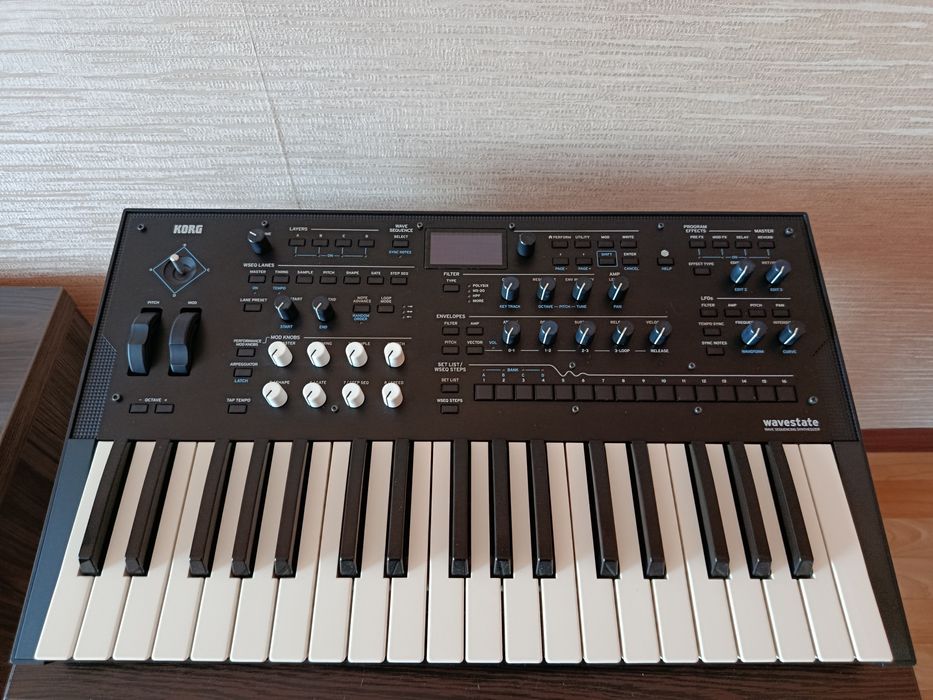 Синтезатор Korg Wavestate