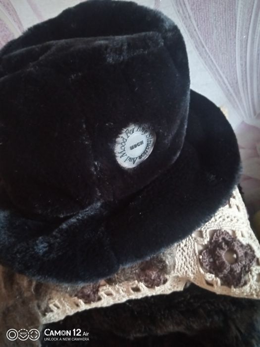 Шапка зимняя новая.