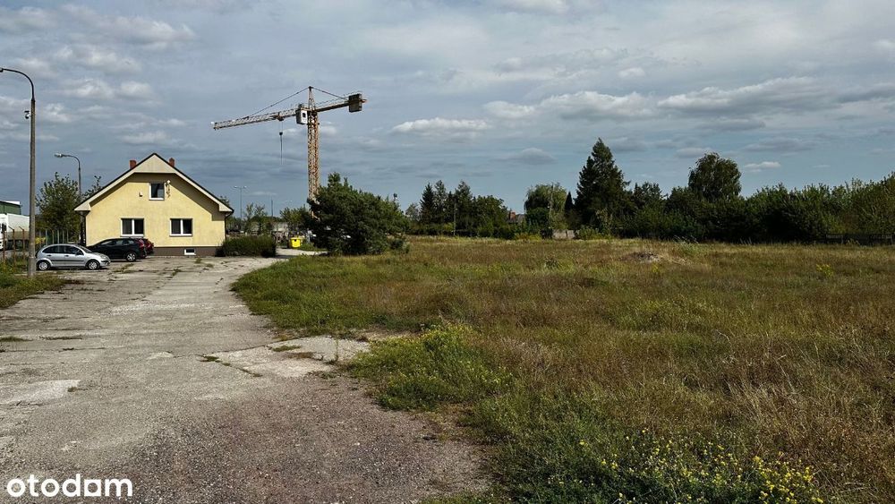 Działki inwestycyjne zlokalizowane przy obwodnicy.