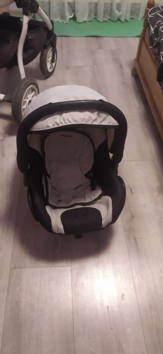 Продам дитячу коляску 3 в одному