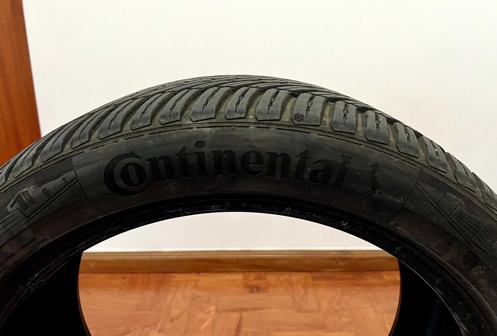 Pneus Continental AllSeasonContact 245/40 R18 97V XL