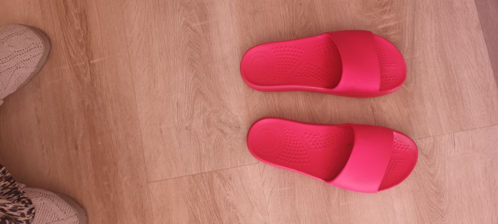 Chinelos vermelhos " o bag"