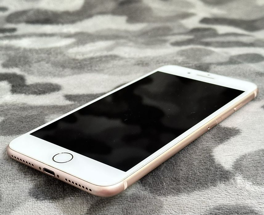 iphone 8 plus 64gb gold, акум 70% шикарный стан