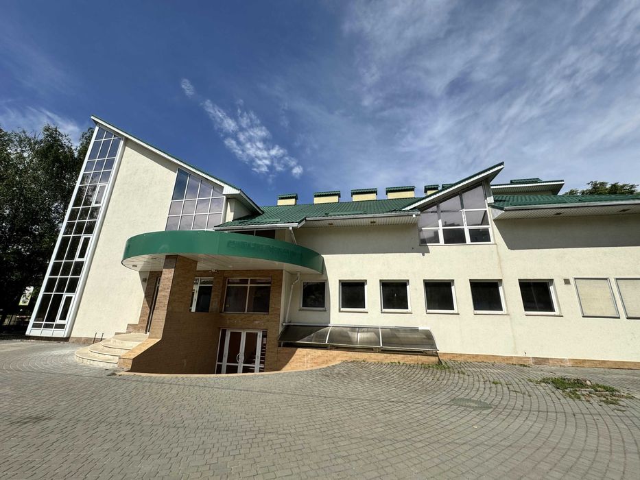 6 Слобідська  окремо стояча будівля 1000 кв.м. ціна 100000 грн/міс