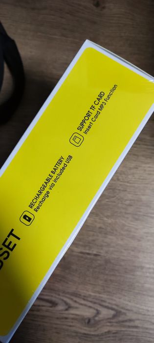 Навушники бездротові (чорні)
