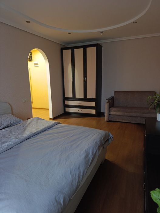 Подобова ,погодинна оренда квартир Звениродка, Водяники