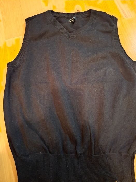 Sweterek dla chłopca bez rękawów