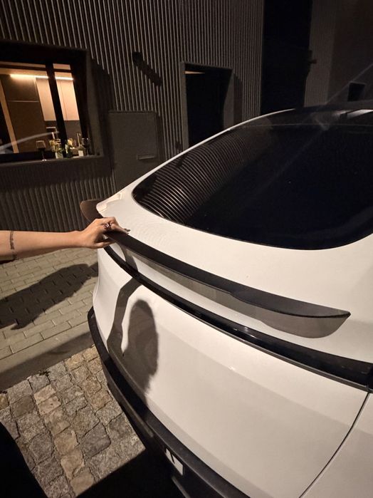 Spoiler /aileron traseiro TESLA MODEL Y (2025+)