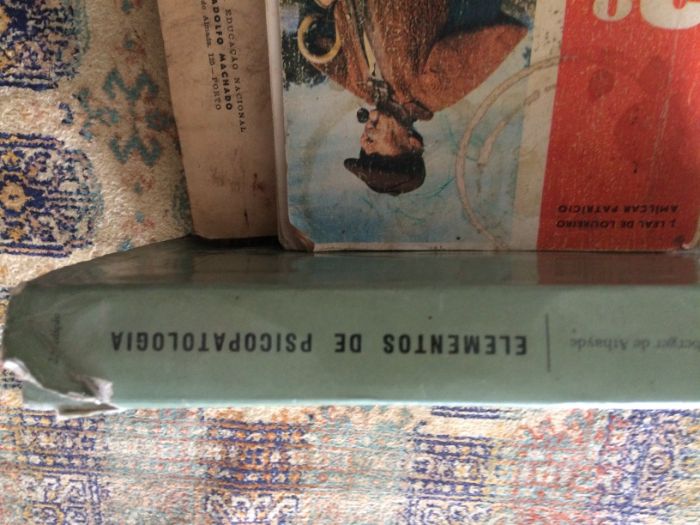 Livro antigo '' Elementos de Psicopatologia''