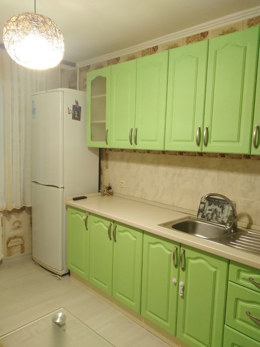 Продам 1к квартиру з ремонтом Єфремова,7 метро Академмістечко 3 хв.
