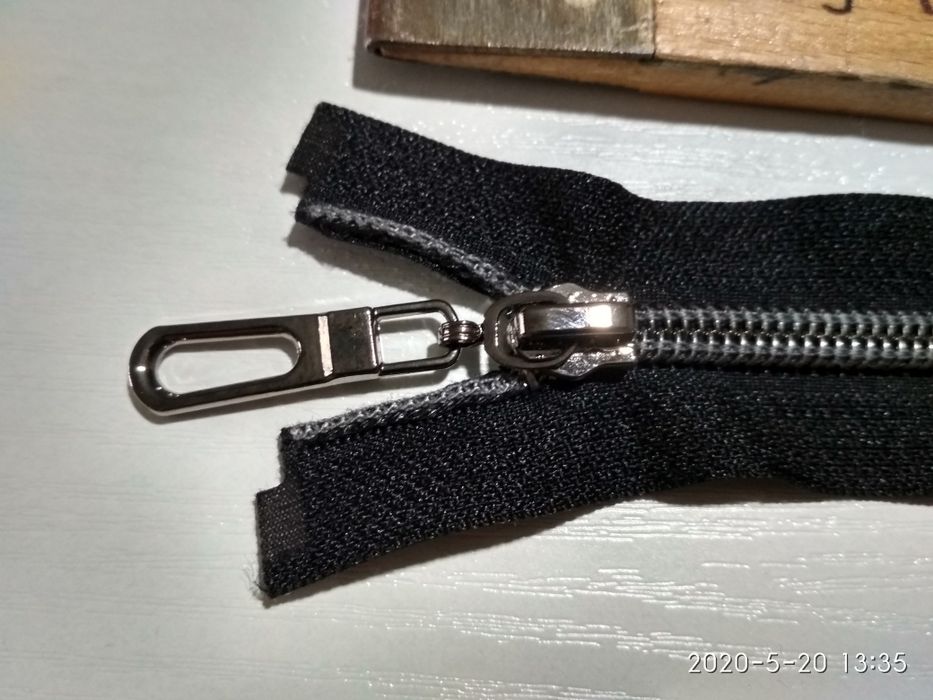 Продам молнию,змейку