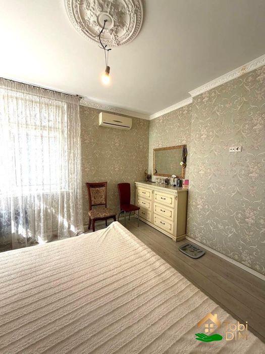 Єлизавети Чавдар,8, Патріотика, Молодіжний квартал, Осокорки, Русової