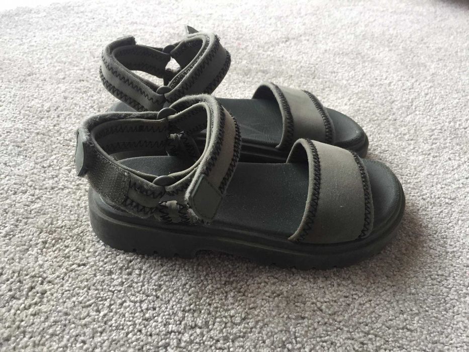 Sandália de neopreno com sola com rasto Zara