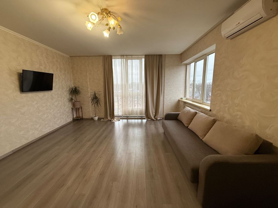 Продаж однокімнатної квартири в центрі міста з газом, Мін. Оформлення