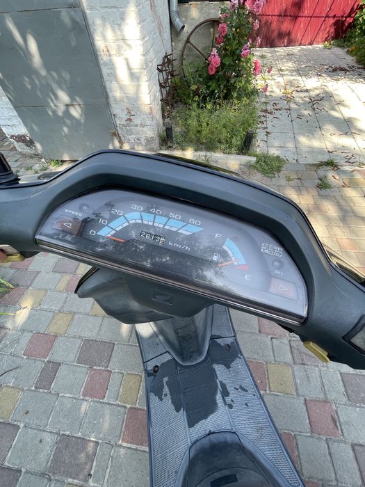Продам скутер Honda tact 24