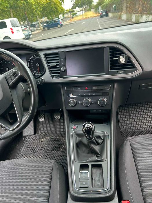 SEAT Leon ST — fotografia 5
