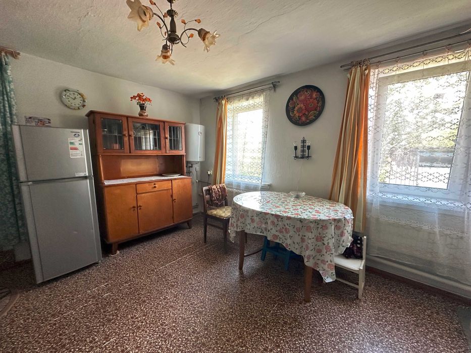 Продам капітальний житловий будинок, 10 хвилин від метро Індустріальна (Пролетарська)